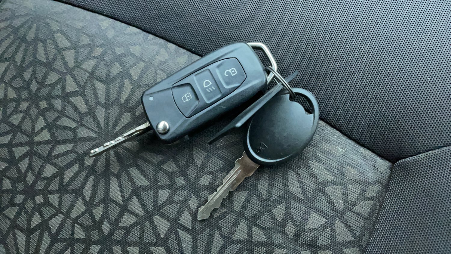 Used 2015 Tata Zest XM Petrol Petrol Manual extra CAR KEY VIEW