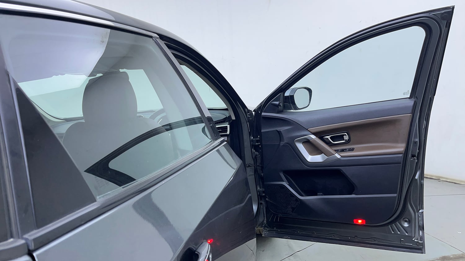 Used 2022 Tata Harrier XZ Plus Diesel Manual interior RIGHT FRONT DOOR OPEN VIEW