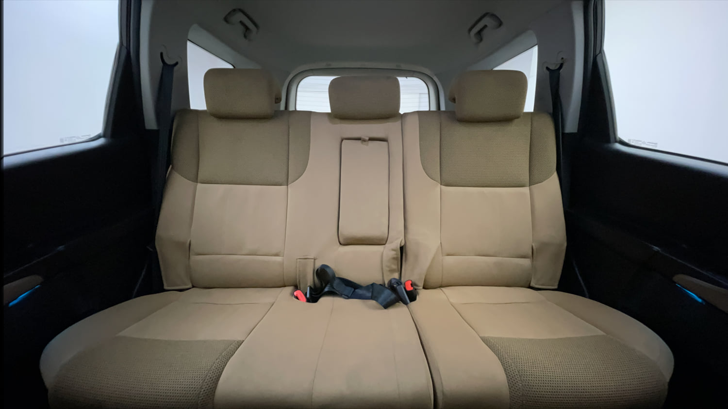 Used 2019 Mahindra XUV500 W7 Diesel Manual interior REAR SEAT CONDITION VIEW
