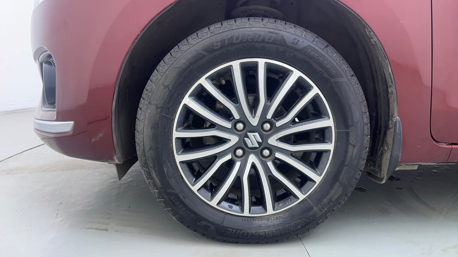 Used 2017 Maruti Suzuki Dzire ZXi Plus Petrol Manual tyres LEFT FRONT TYRE TREAD VIEW