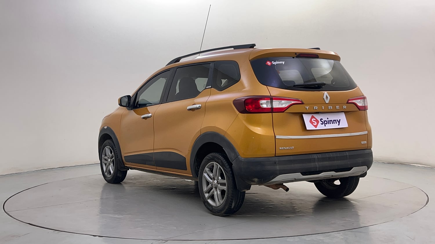 Used 2021 Renault Triber RXZ EASY-R AMT Petrol Automatic exterior LEFT REAR CORNER VIEW