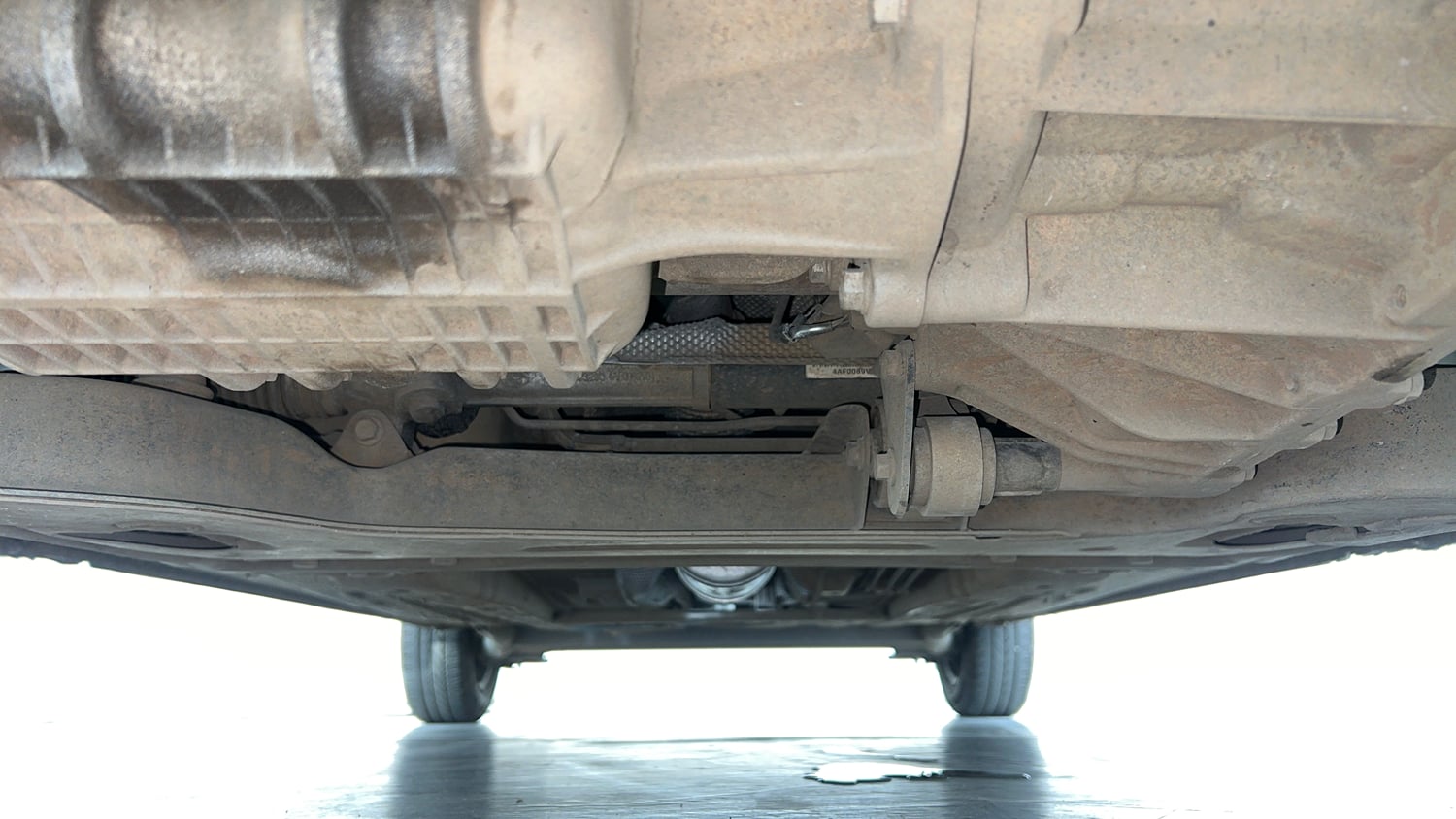 Used 2014 Ford Figo Duratec Petrol ZXI 1.2 Petrol Manual extra FRONT LEFT UNDERBODY VIEW