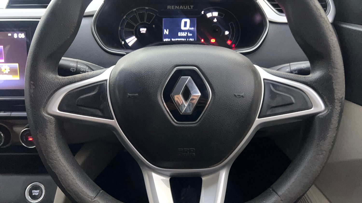 Used 2021 Renault Triber RXZ EASY-R AMT Petrol Automatic top_features Airbags