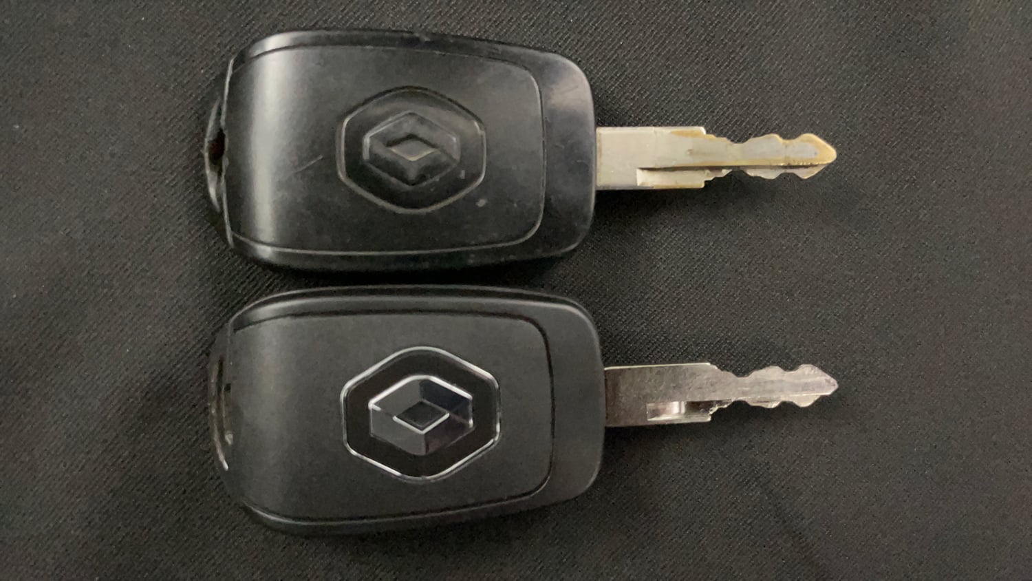 Used 2016 Renault Kwid RXT Petrol Manual extra CAR KEY VIEW