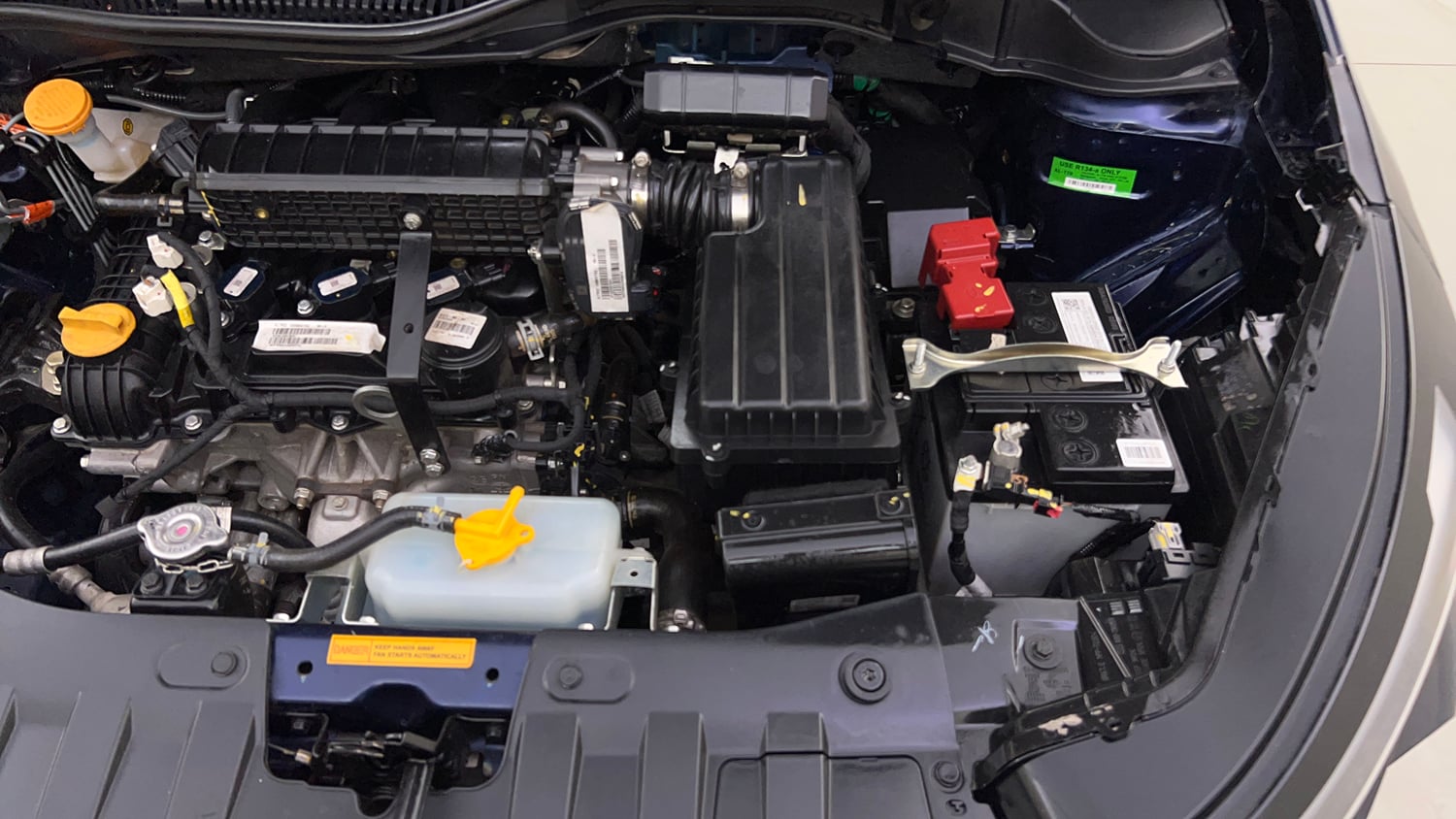 Used 2025 Tata Altroz Accomplished S Petrol 5MT Petrol Manual engine ENGINE LEFT SIDE VIEW