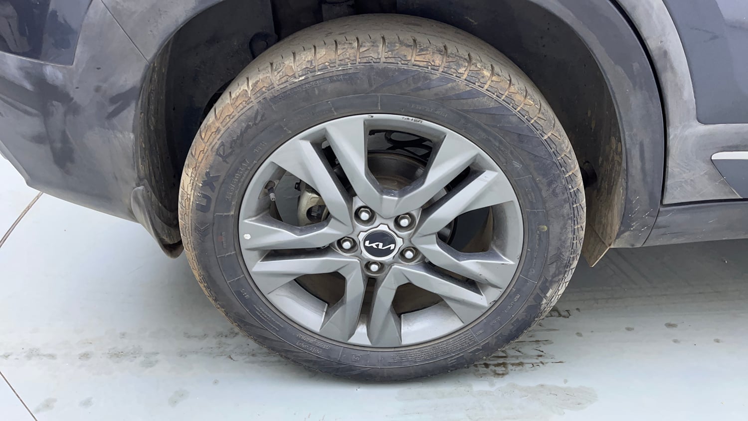 Used 2021 Kia Seltos HTX 1.5 Diesel Diesel Manual tyres RIGHT REAR TYRE RIM VIEW
