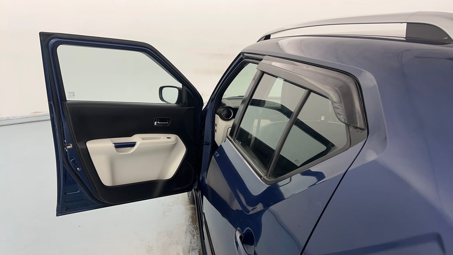 Used 2022 Maruti Suzuki Ignis Alpha 1.2 MT Petrol Manual interior LEFT FRONT DOOR OPEN VIEW