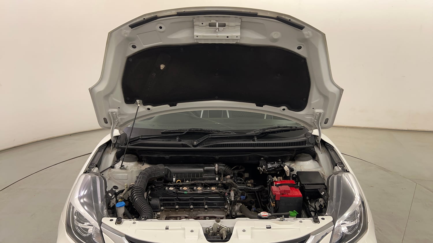 Used 2021 Toyota Glanza G Petrol Manual engine ENGINE & BONNET OPEN FRONT VIEW