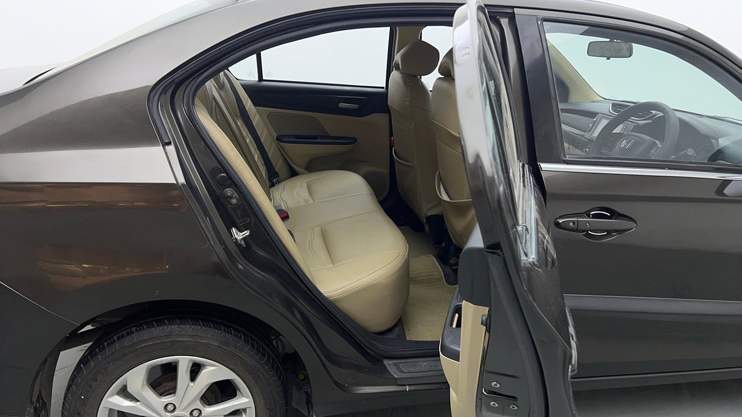Used 2021 Honda Amaze 1.2 VX CVT Petrol Petrol Automatic interior RIGHT SIDE REAR DOOR CABIN VIEW
