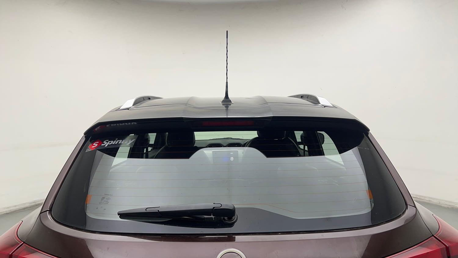 Used 2021 Nissan Magnite XV Dual Tone Petrol Manual exterior BACK WINDSHIELD VIEW