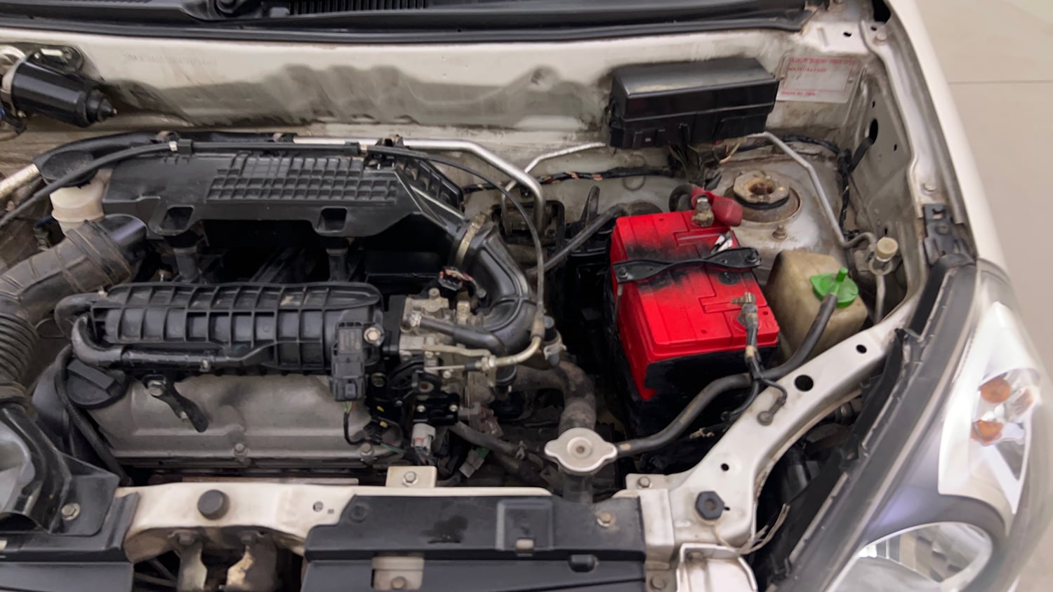 Used 2014 Maruti Suzuki Alto 800 Lxi Petrol Manual engine ENGINE LEFT SIDE VIEW