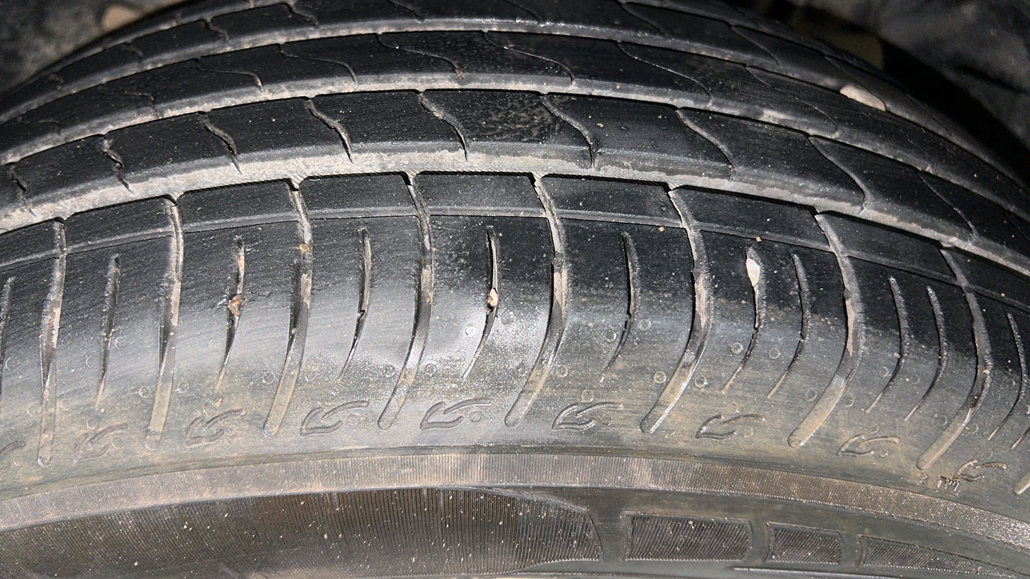 Used 2019 Tata Nexon XMA Petrol Petrol Automatic tyres LEFT REAR TYRE TREAD VIEW