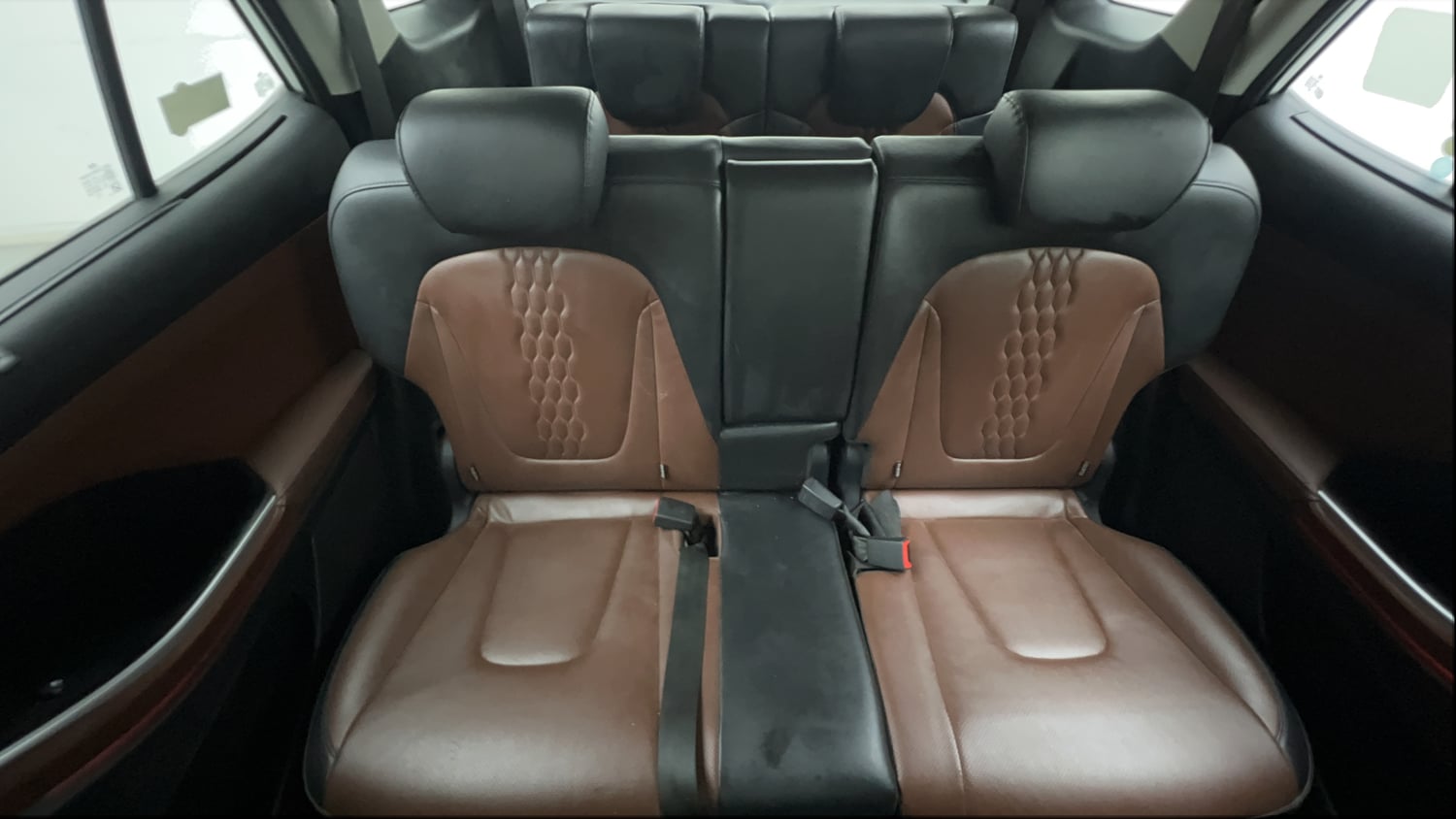 Used 2022 Hyundai Alcazar Platinum (O) 7 Seater 1.5 Diesel AT Diesel Automatic interior REAR SEAT CONDITION VIEW