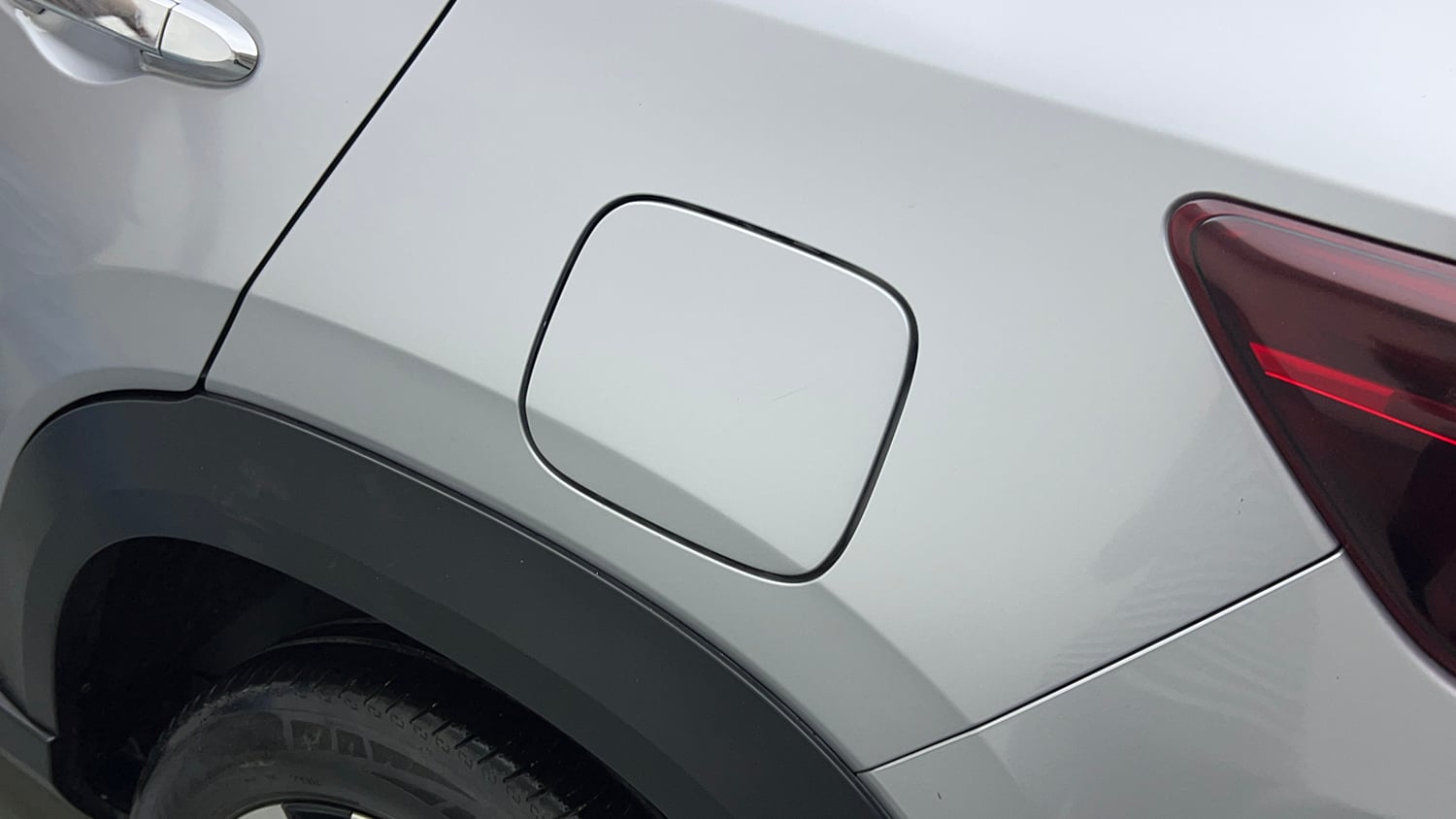 Used 2025 Honda Elevate ZX CVT Petrol Automatic dents MINOR DENT