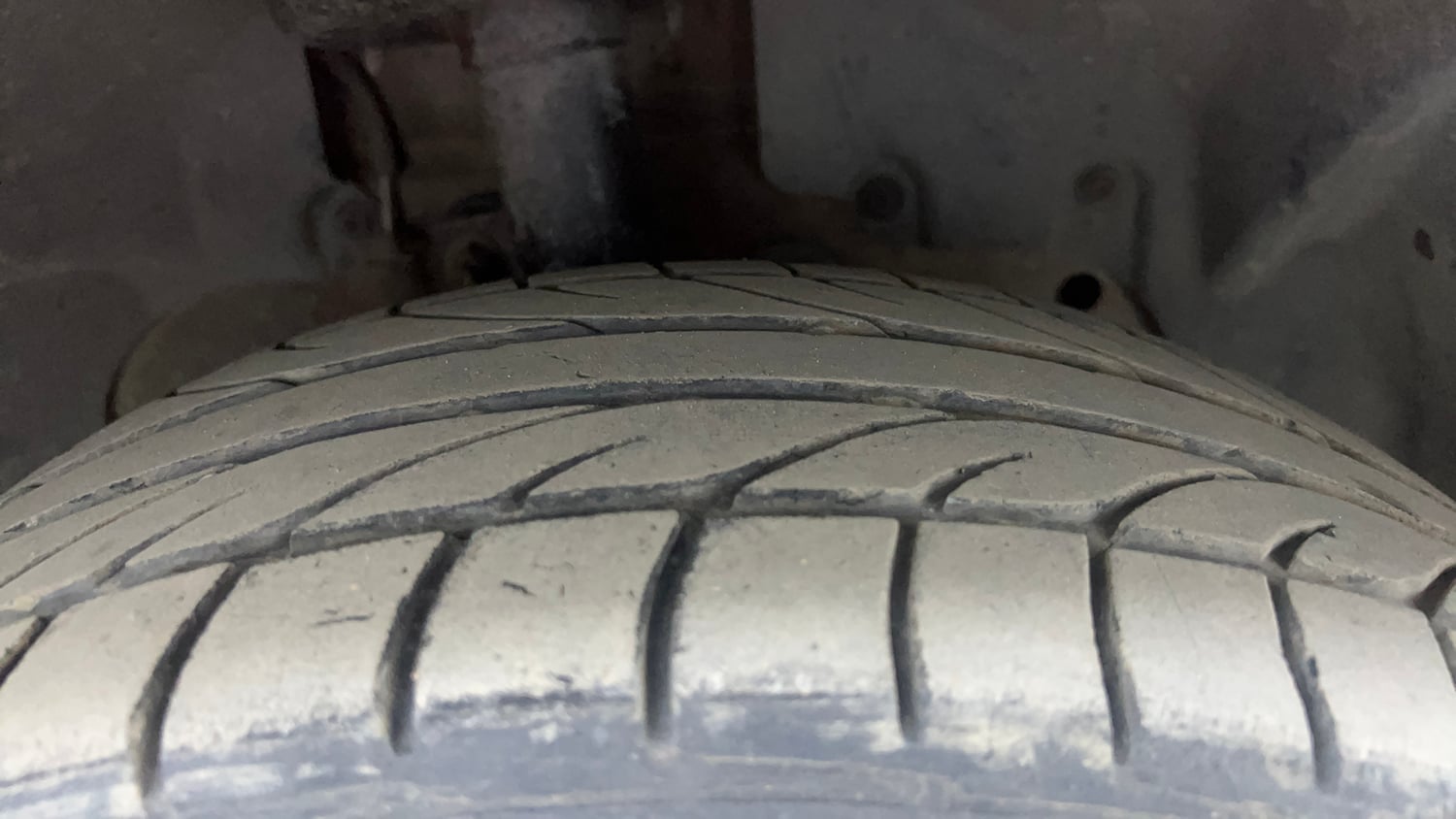 Used 2016 Ford EcoSport Titanium+ 1.5L TDCi Diesel Manual tyres RIGHT FRONT TYRE TREAD VIEW