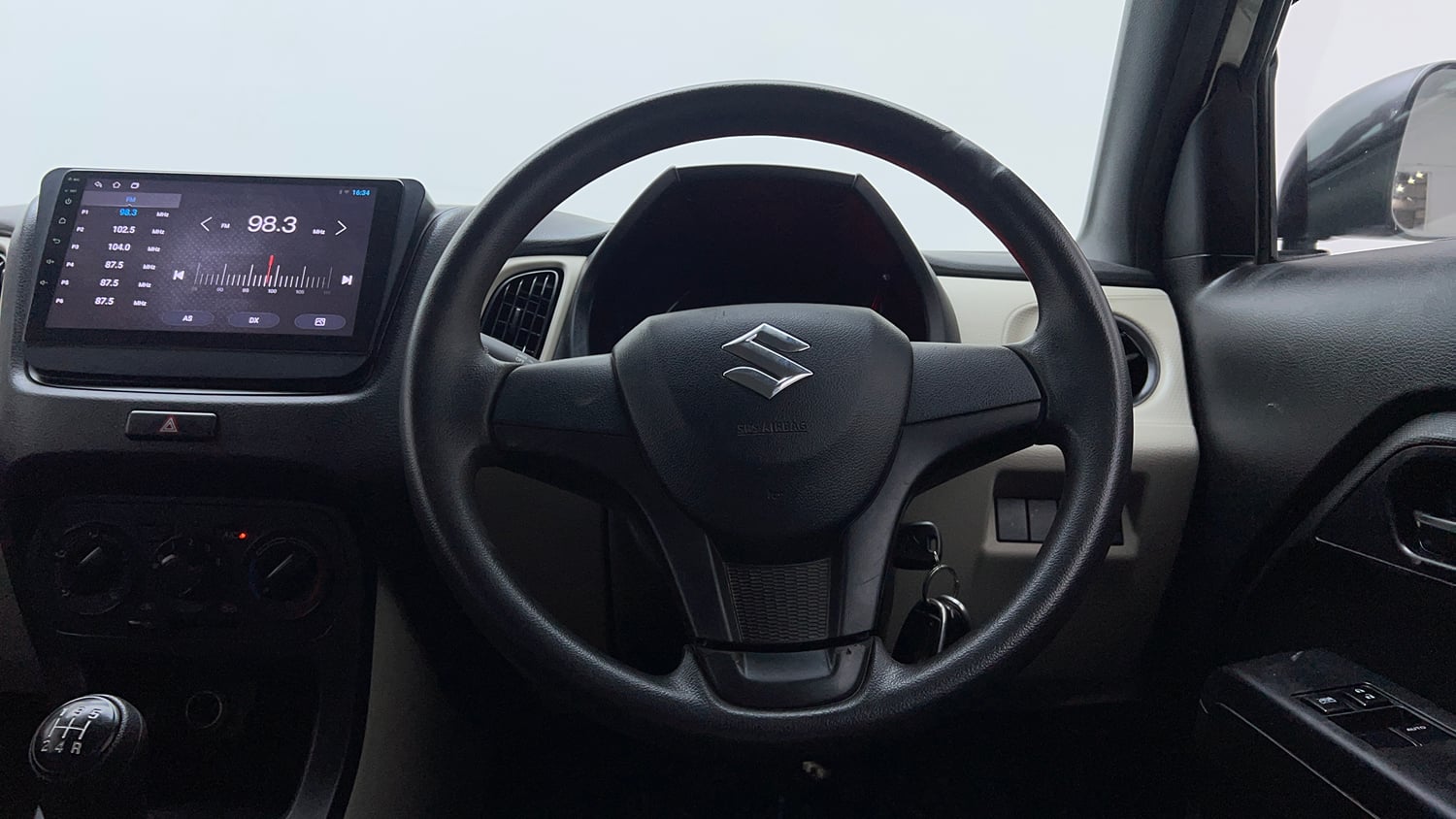Used 2022 Maruti Suzuki Wagon R 1.0 LXi (O) 1.0 Petrol Manual interior STEERING VIEW
