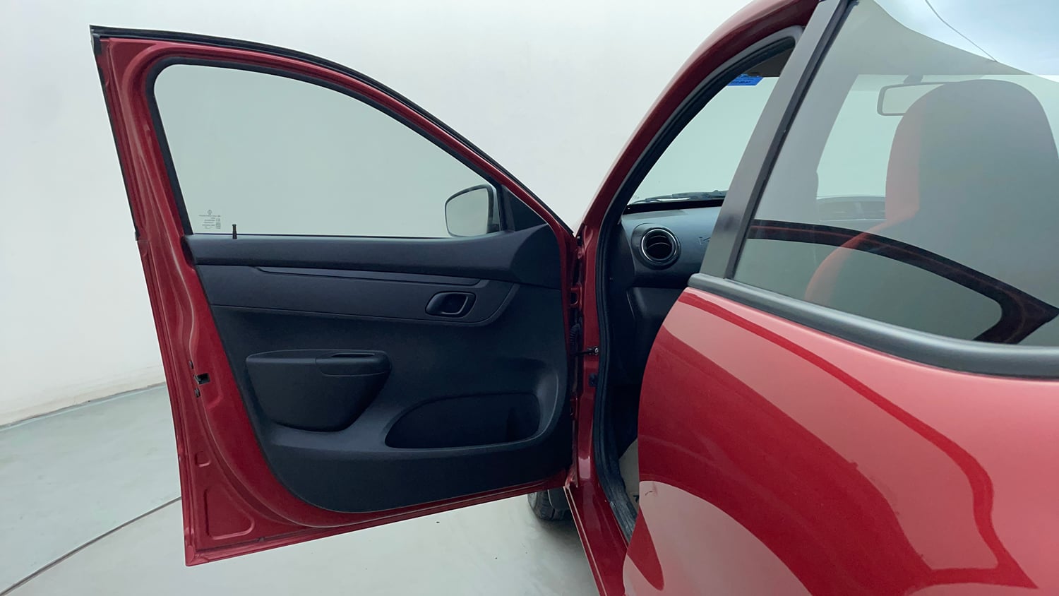 Used 2024 Renault Kwid RXT 1.0L AMT Petrol Automatic interior LEFT FRONT DOOR OPEN VIEW