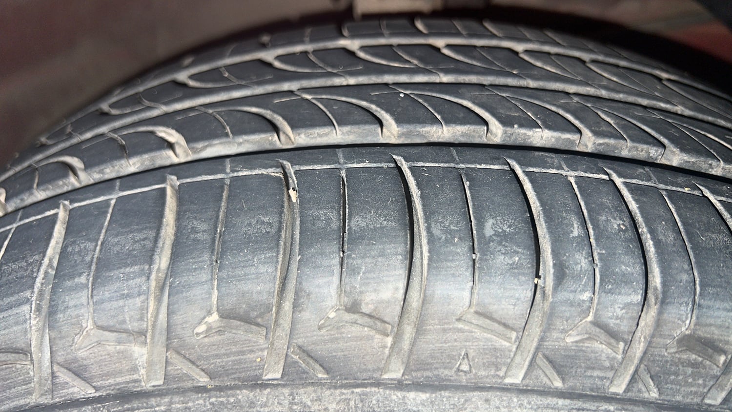 Used 2017 Maruti Suzuki Dzire ZXi Plus Petrol Manual tyres RIGHT FRONT TYRE TREAD VIEW
