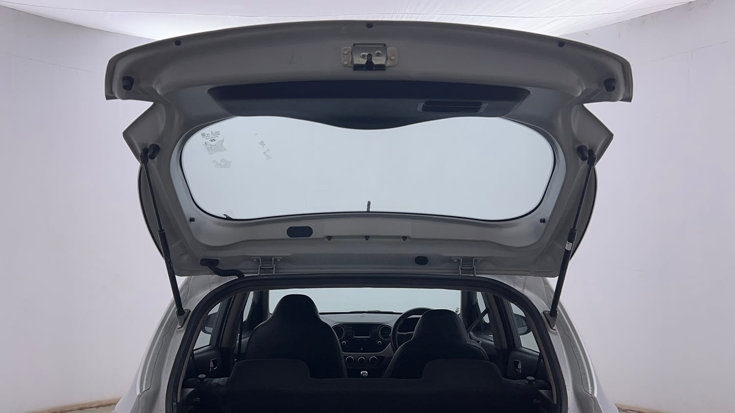 Used 2013 Hyundai Grand i10 Sportz 1.2 Kappa VTVT Petrol Manual interior DICKY DOOR OPEN VIEW
