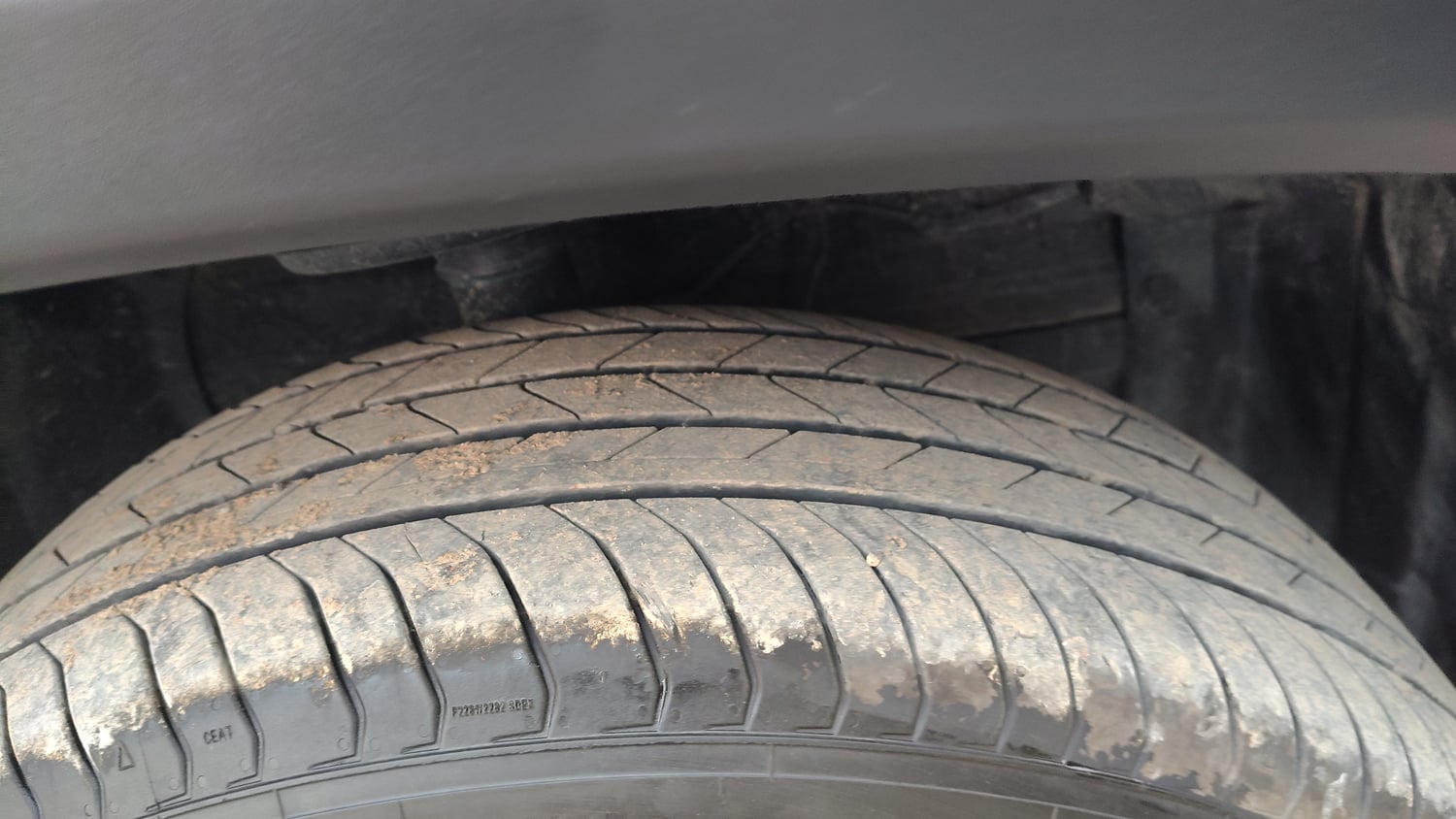 Used 2026 Maruti Suzuki Victoris ZXI+ (O) AT 2W (ADAS) Petrol Automatic tyres RIGHT FRONT TYRE TREAD VIEW