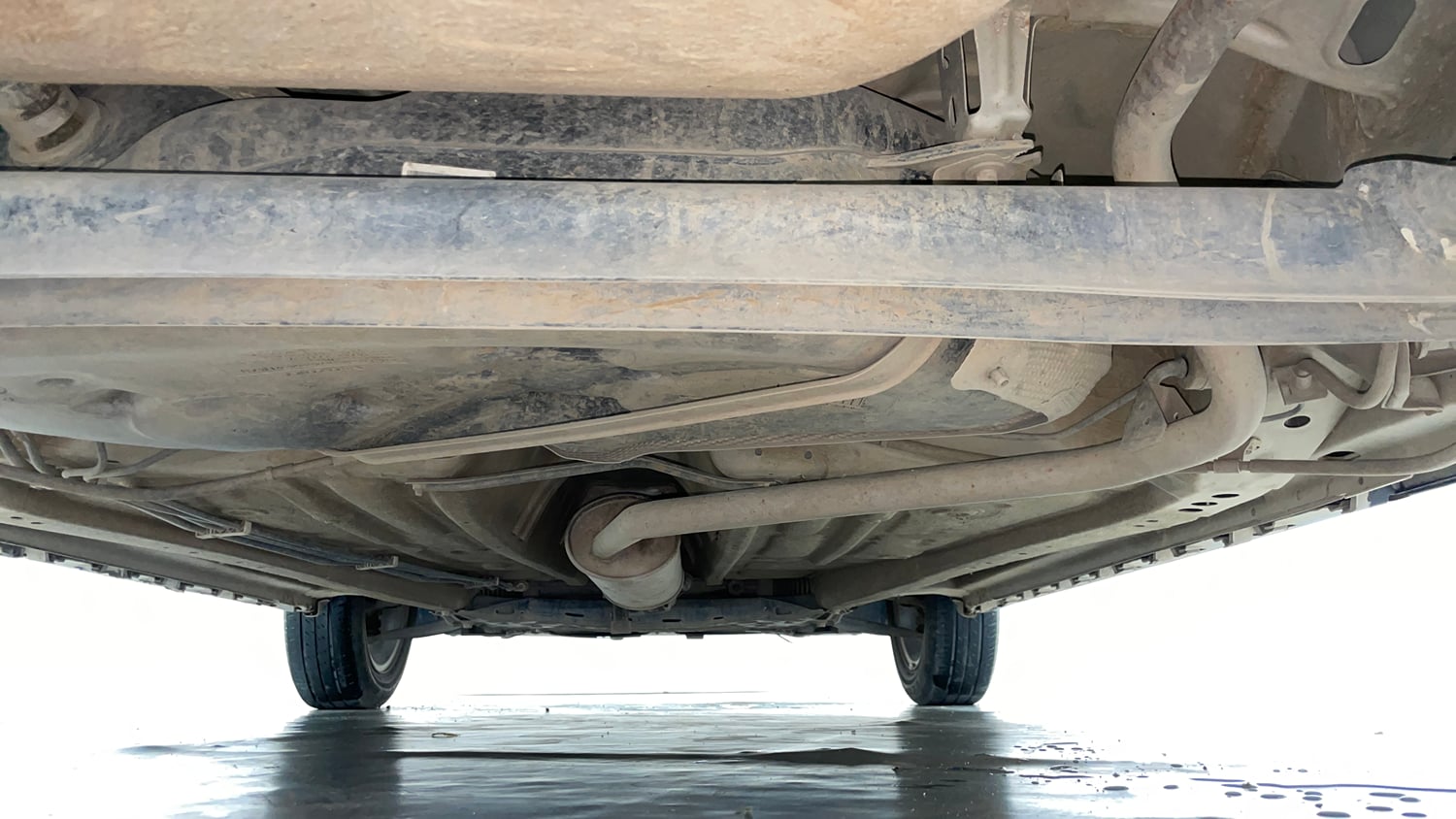 Used 2022 Maruti Suzuki Ignis Zeta 1.2 MT Petrol Manual extra REAR UNDERBODY VIEW (TAKEN FROM REAR)