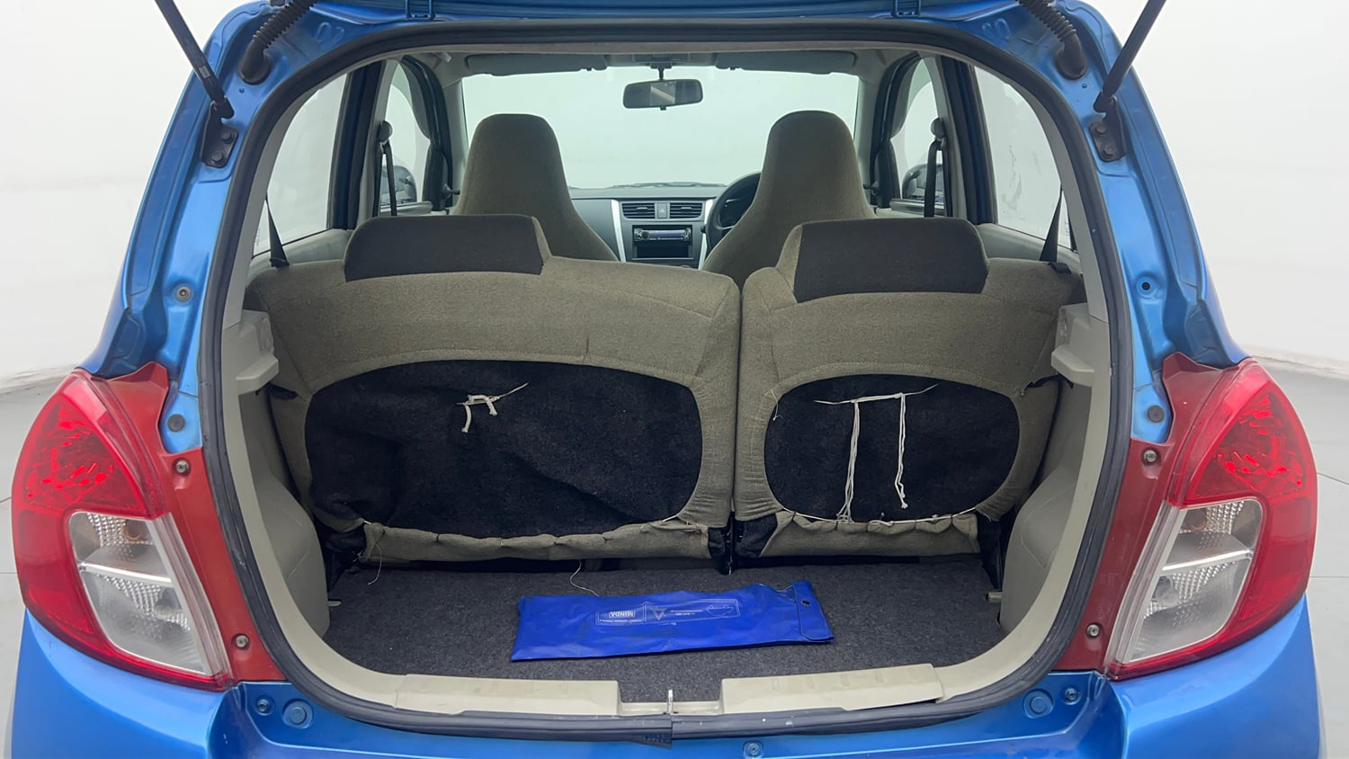 Used 2015 Maruti Suzuki Celerio VXi AMT Petrol Automatic interior DICKY INSIDE VIEW