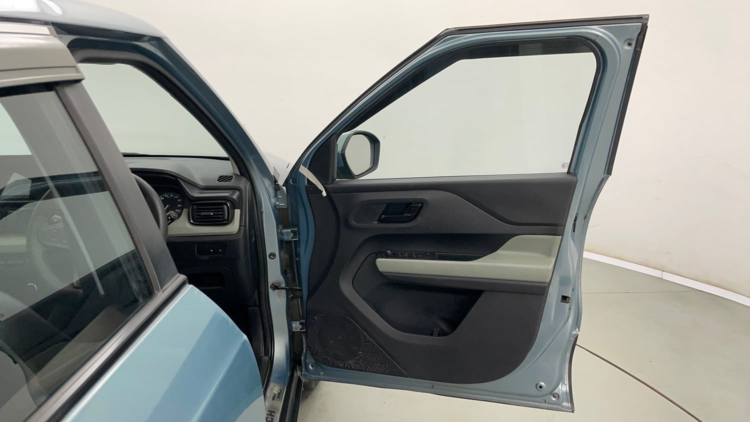 Used 2022 Tata Punch Adventure MT Petrol Manual interior RIGHT FRONT DOOR OPEN VIEW