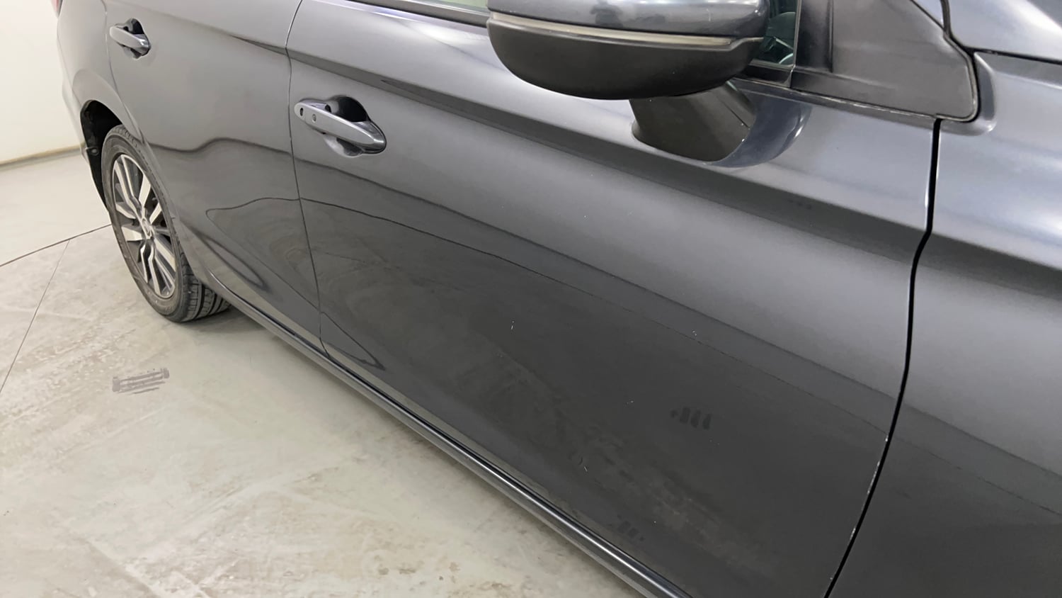 Used 2022 Honda City VX Diesel Diesel Manual dents MINOR DENT