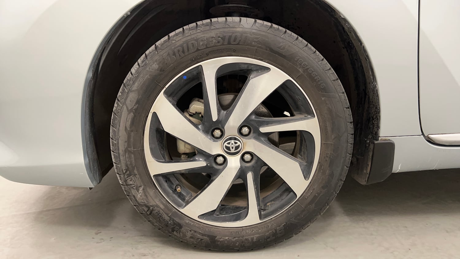 Used 2022 Toyota Glanza G Petrol Manual tyres LEFT FRONT TYRE RIM VIEW