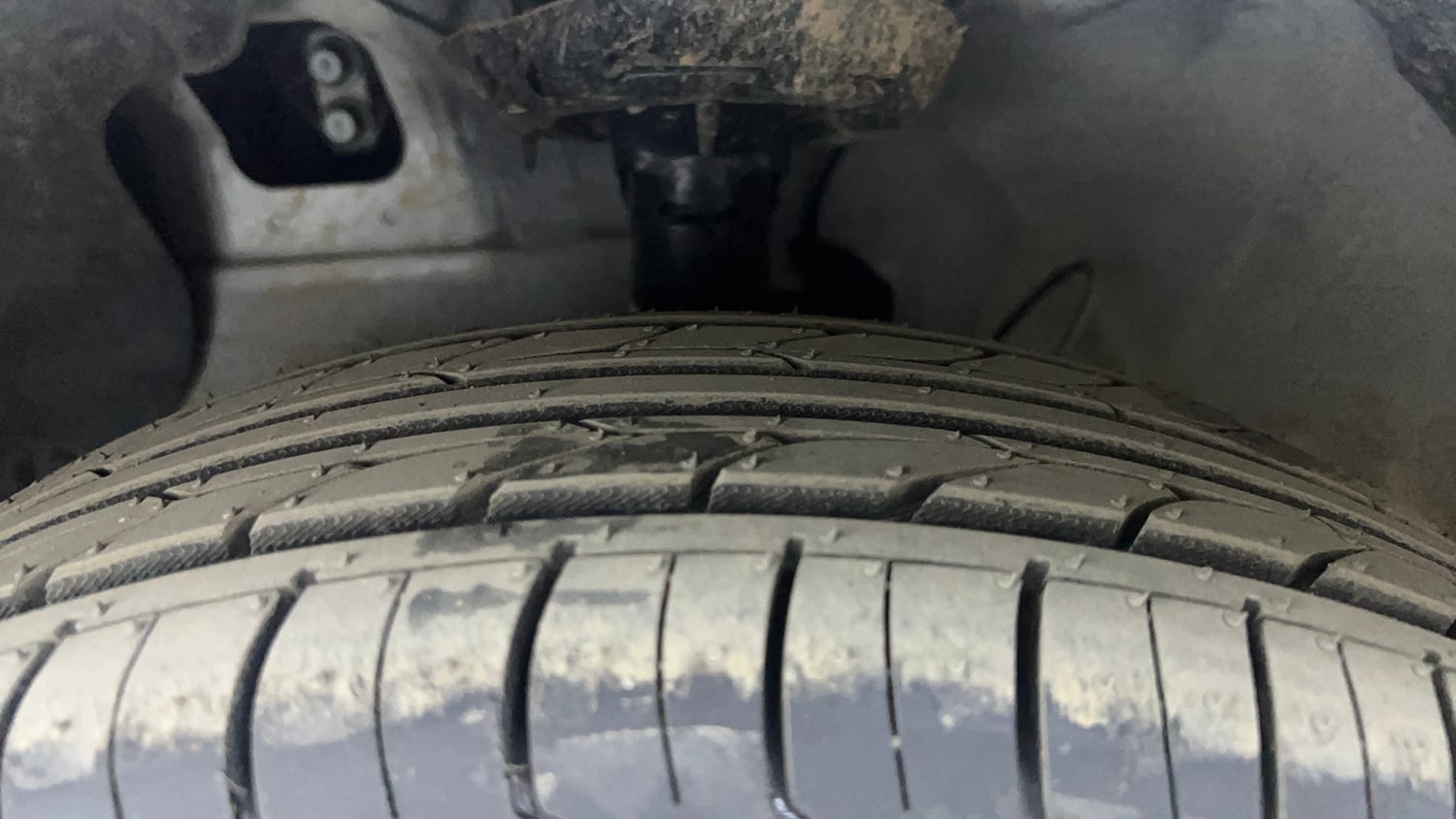 Used 2022 Hyundai Grand i10 Nios Sportz 1.2 Kappa VTVT Petrol Manual tyres LEFT FRONT TYRE TREAD VIEW