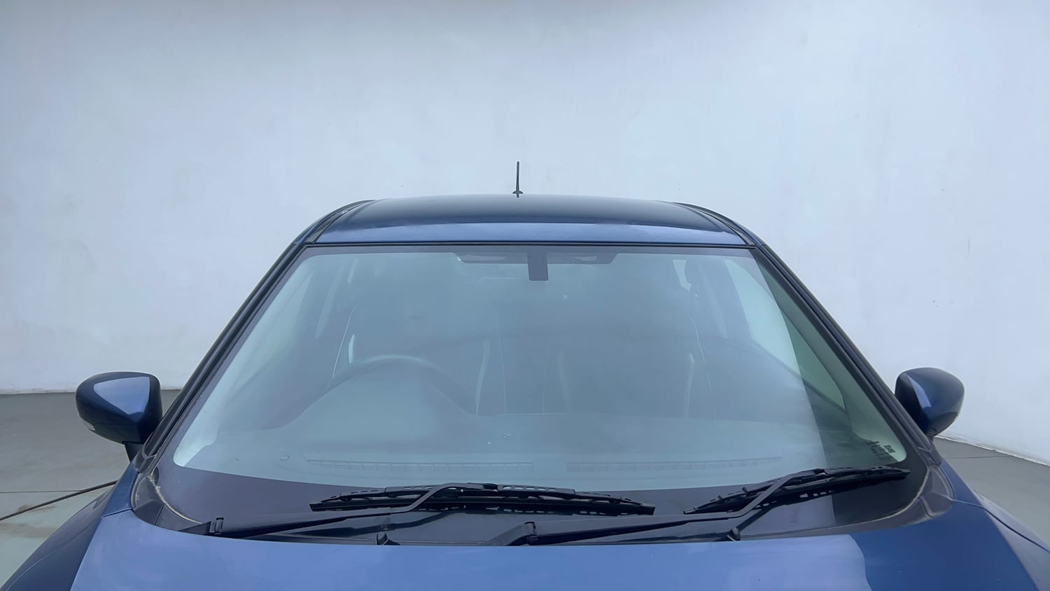 Used 2018 Maruti Suzuki Baleno Alpha 1.2 Petrol Manual exterior FRONT WINDSHIELD VIEW