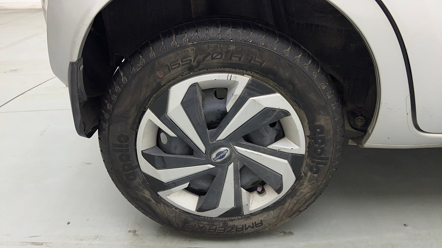Used 2021 Datsun Redi-GO T(O) 1.0 AMT Petrol Automatic tyres RIGHT REAR TYRE RIM VIEW