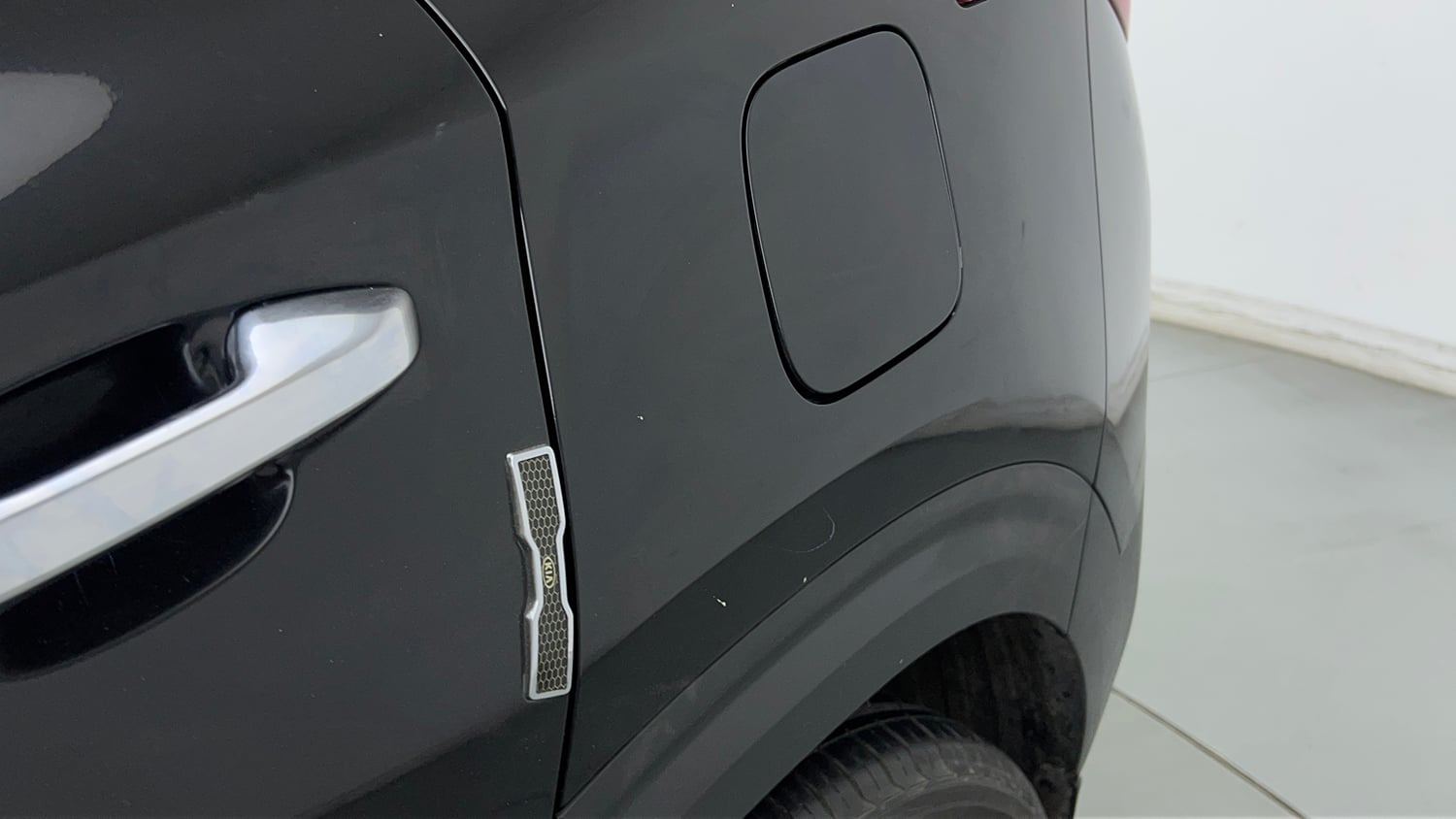 Used 2019 kia Seltos GTX Plus DCT 1.4 Petrol Automatic dents MINOR SCRATCH