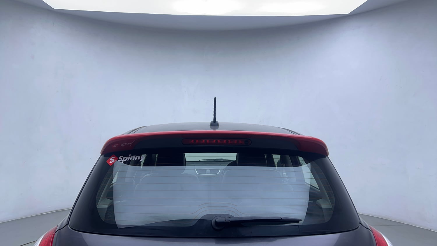 Used 2017 Maruti Suzuki Swift ZXi Petrol Manual top_features Rear wiper