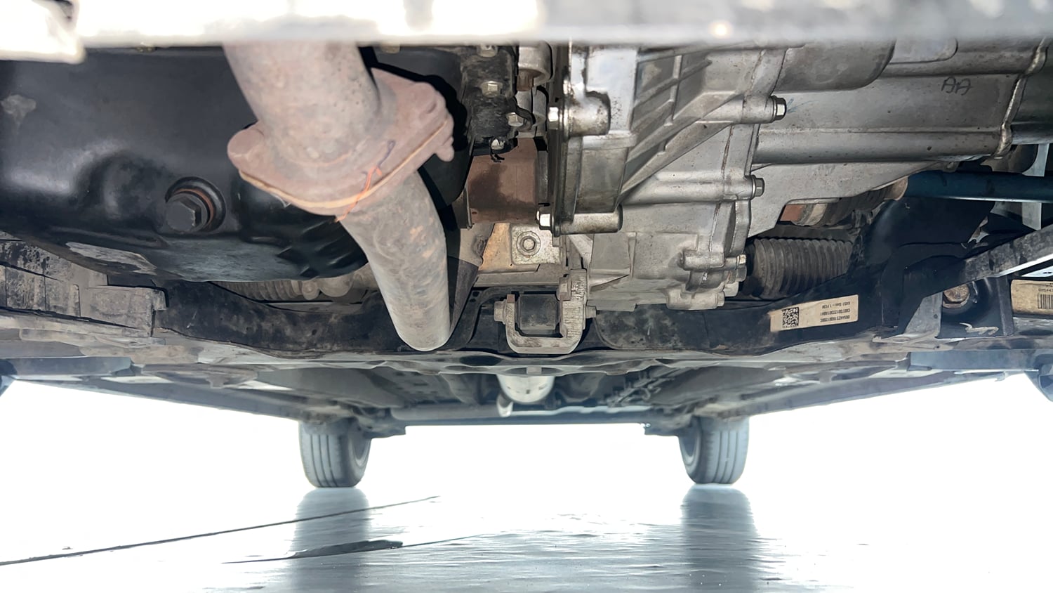 Used 2023 Tata Altroz XZ Petrol Petrol Manual extra FRONT LEFT UNDERBODY VIEW