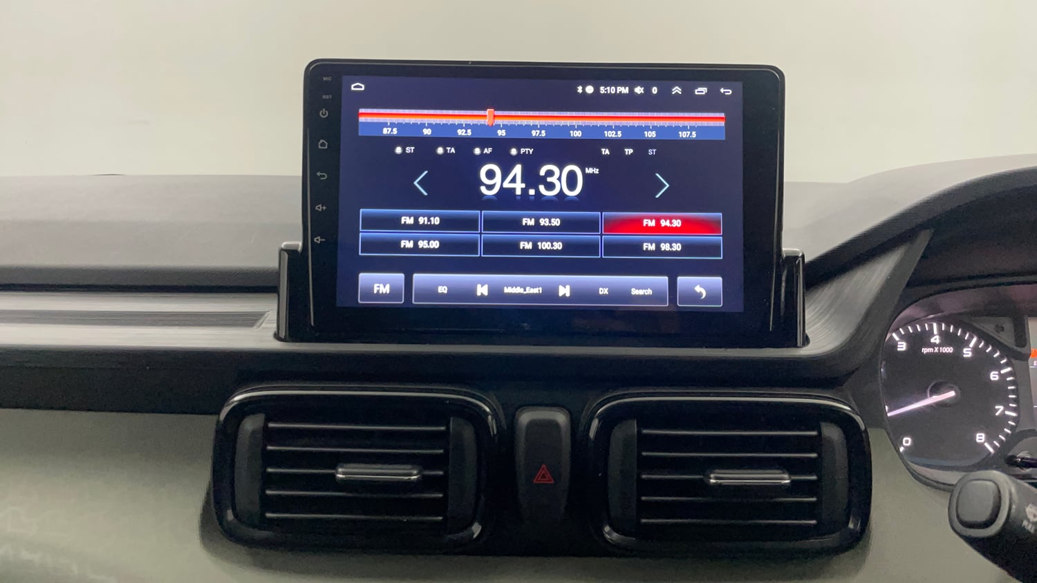Used 2022 Tata Punch Adventure MT Petrol Manual top_features Integrated (in-dash) music system