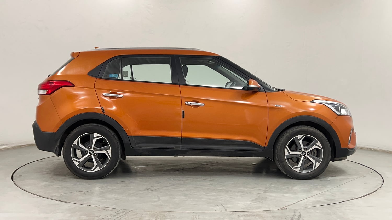Used 2018 Hyundai Creta SX 1.6 AT Petrol Petrol Automatic exterior RIGHT SIDE VIEW