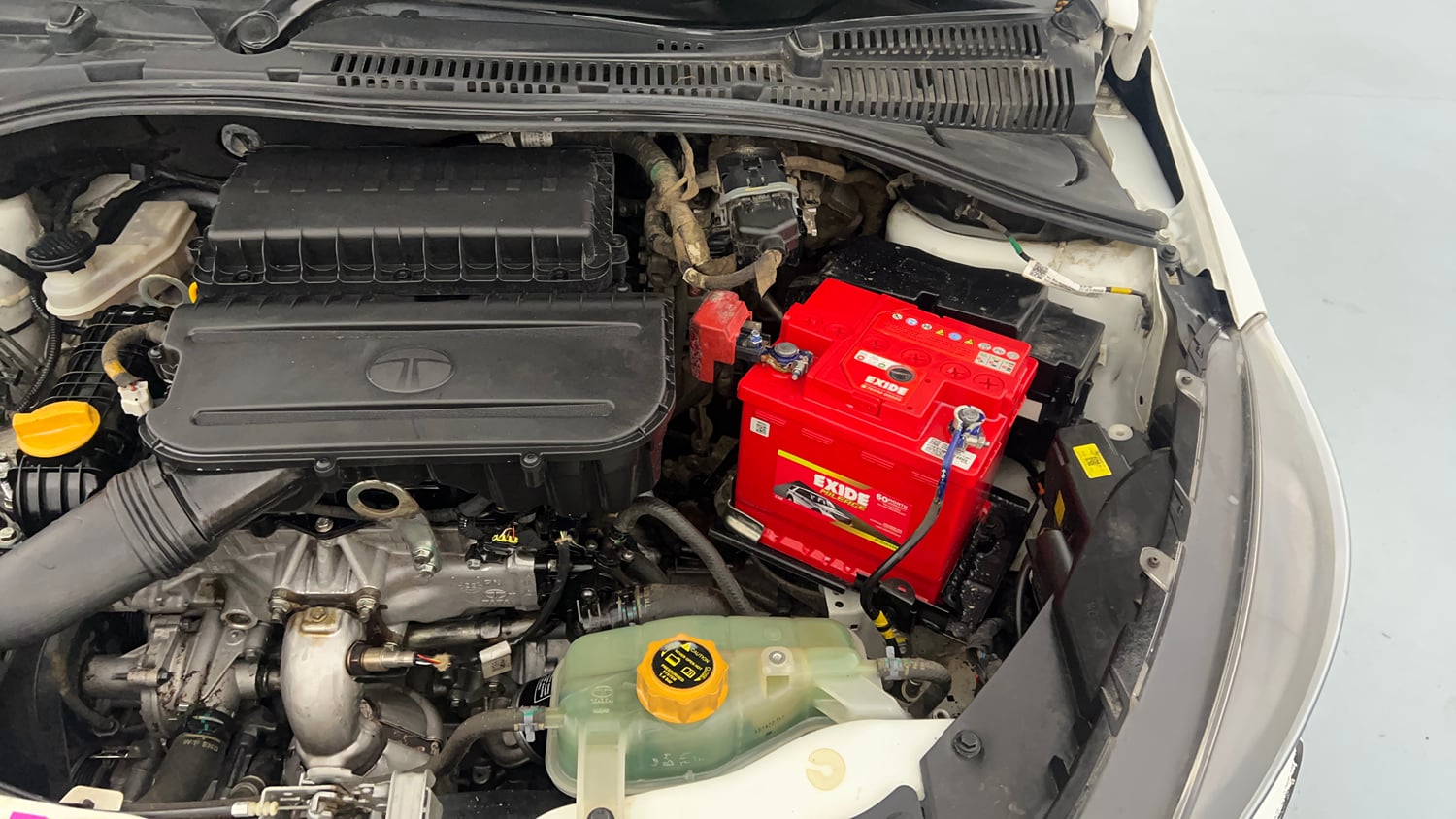 Used 2022 Tata Tiago XT CNG Cng Manual engine ENGINE LEFT SIDE VIEW