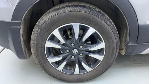 Used 2021 Maruti Suzuki S-Cross Zeta AT Petrol Automatic tyres RIGHT REAR TYRE RIM VIEW