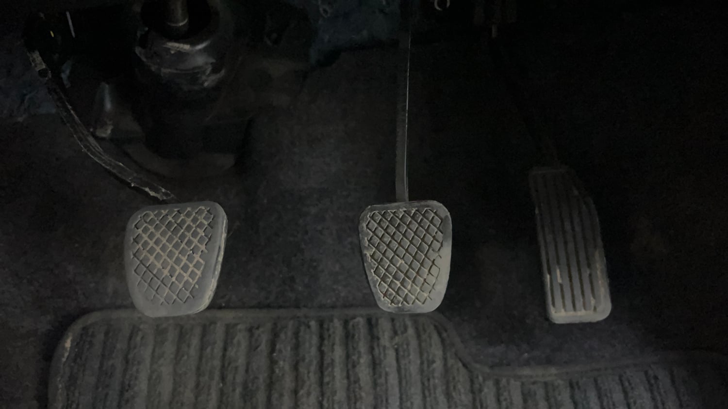 Used 2015 Honda Amaze 1.2 S i-VTEC Petrol Manual interior PEDALS VIEW