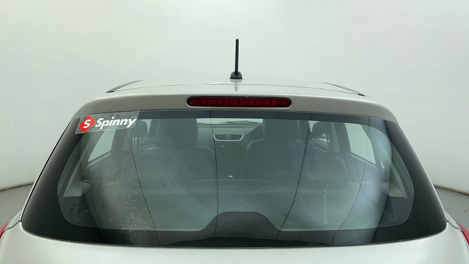 Used 2014 Maruti Suzuki Swift VXi Petrol Manual exterior BACK WINDSHIELD VIEW
