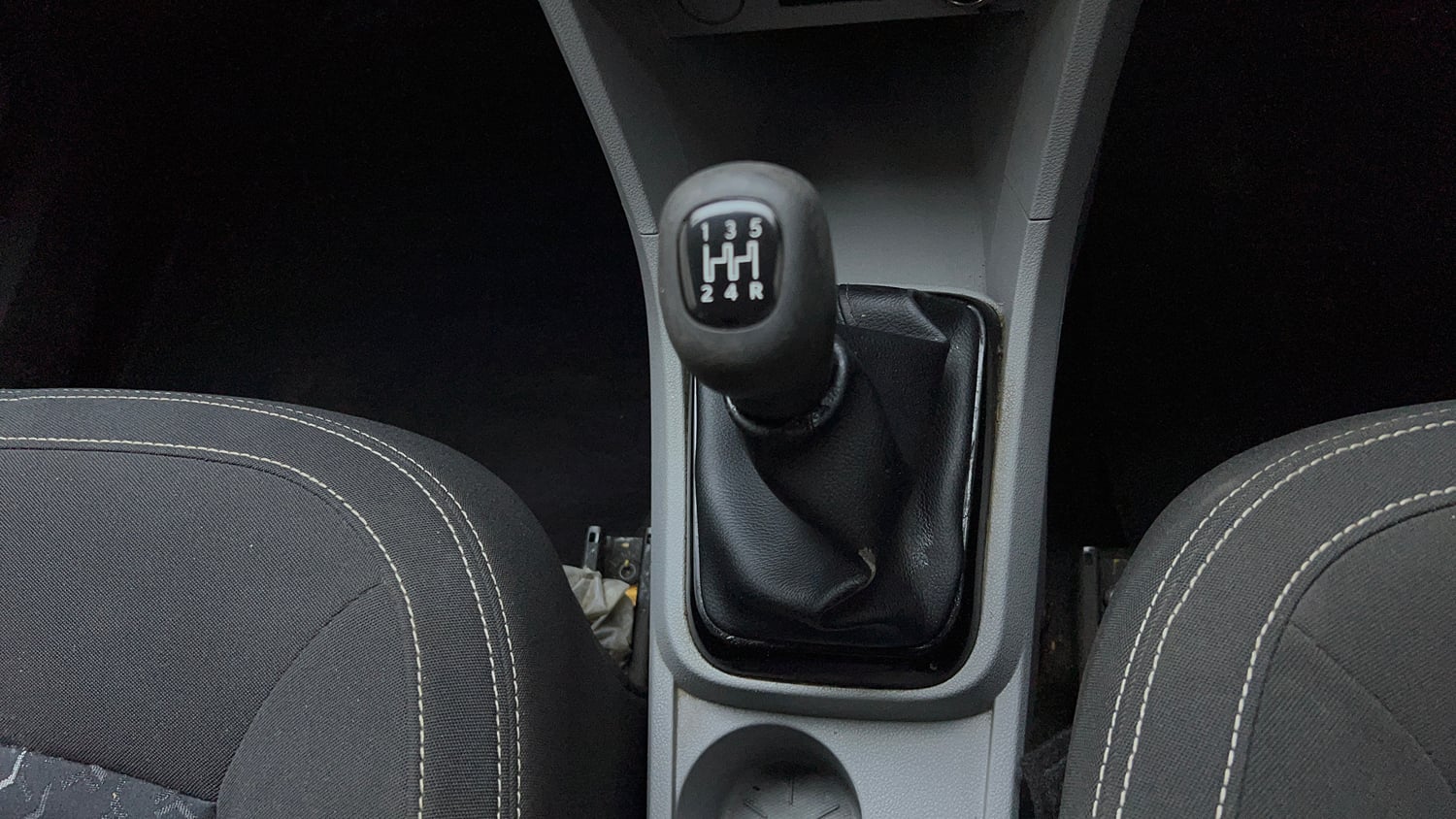 Used 2020 Tata Tiago XZ Plus Petrol Manual interior GEAR  KNOB VIEW