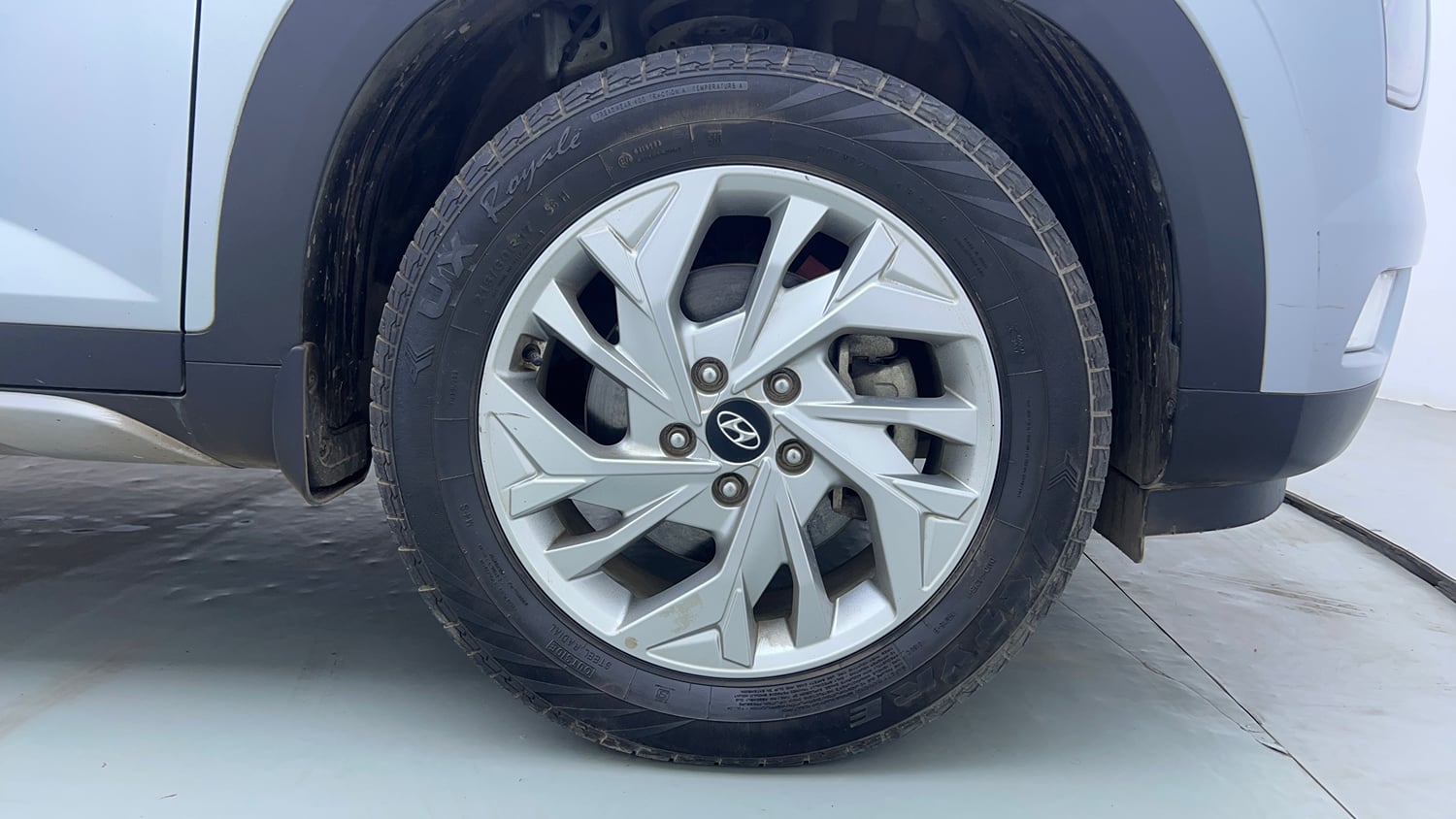 Used 2022 Hyundai Creta SX 1.5 Petrol Petrol Manual tyres RIGHT FRONT TYRE RIM VIEW
