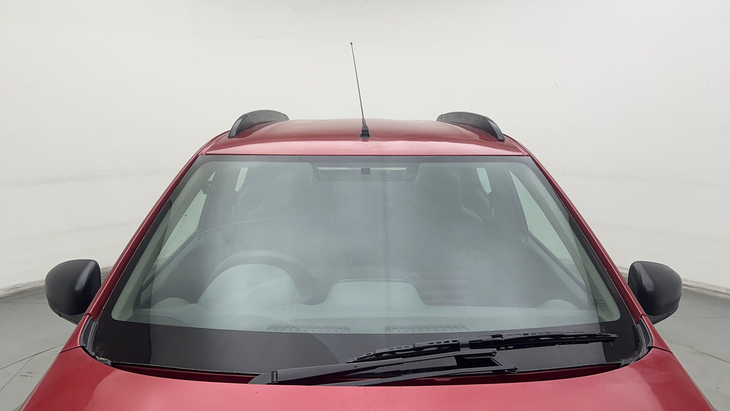 Used 2016 Renault Kwid RXT Petrol Manual exterior FRONT WINDSHIELD VIEW