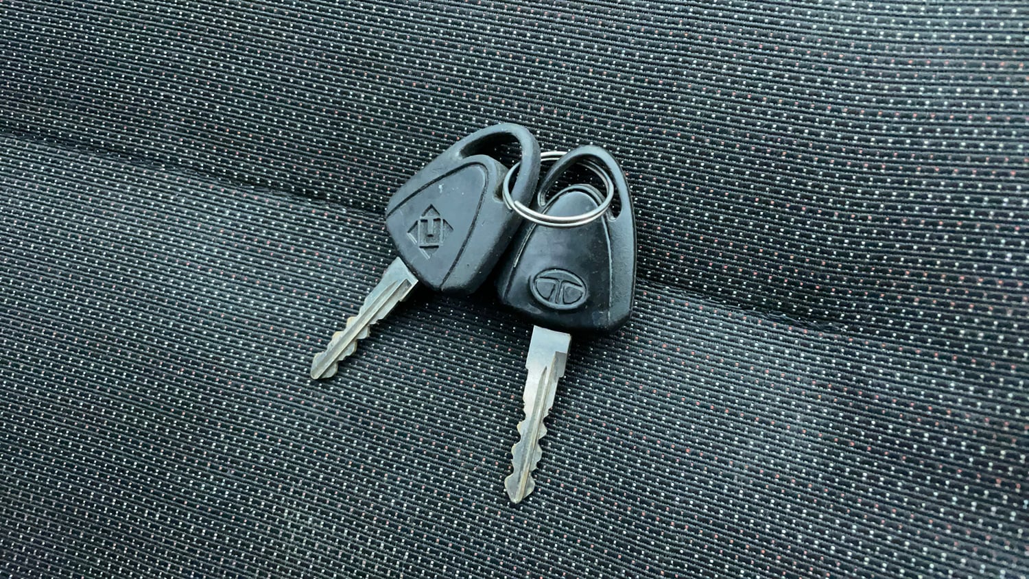 Used 2014 Tata Nano Twist XT Petrol Manual extra CAR KEY VIEW