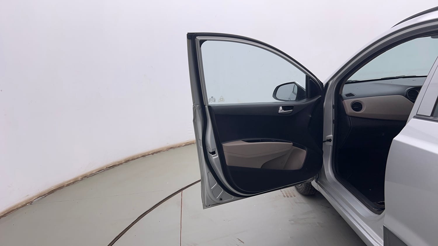 Used 2013 Hyundai Grand i10 Sportz 1.2 Kappa VTVT Petrol Manual interior LEFT FRONT DOOR OPEN VIEW