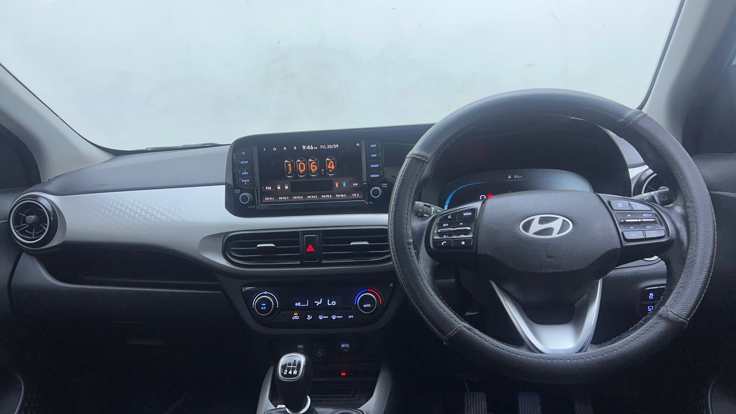 Used 2025 Hyundai Exter SX (O) Connect 1.2 MT Petrol Manual interior DASHBOARD VIEW