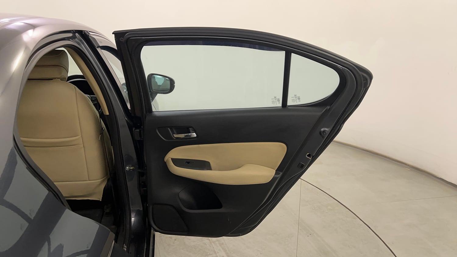 Used 2022 Honda City VX Diesel Diesel Manual interior RIGHT REAR DOOR OPEN VIEW