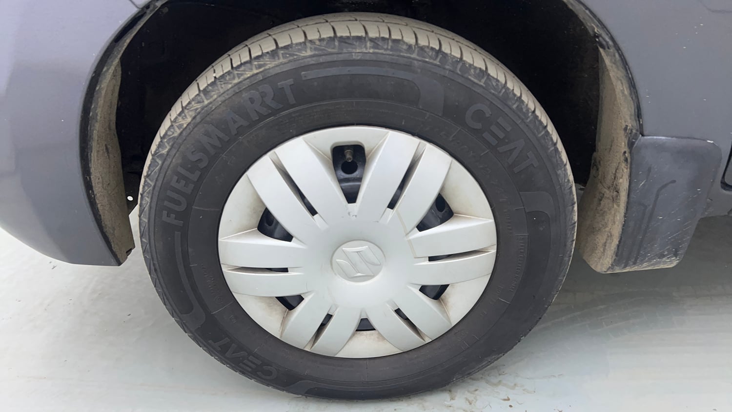 Used 2021 Maruti Suzuki Alto 800 Vxi Plus Petrol Manual tyres LEFT FRONT TYRE RIM VIEW