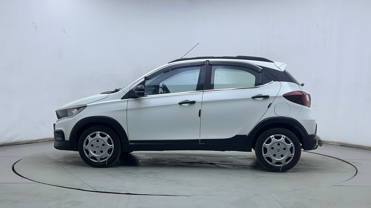 Used 2021 Tata Tiago NRG XZ MT Petrol Manual exterior LEFT SIDE VIEW
